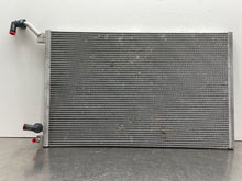 Load image into Gallery viewer, INTERCOOLER Jaguar XE XF XFR Land Rover Velar 16 17 18 19 20 - NW496421
