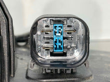 Load image into Gallery viewer, RADIATOR FAN ASSEMBLY BMW 325i Z4 128i 323i 2006 06 2007 07 2008 08 - 13 - NW496322
