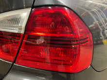 Load image into Gallery viewer, OUTER TAIL LIGHT LAMP 323i 325ci 325i 328i 330ci 330i 06-08 Right - NW496558
