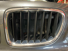 Load image into Gallery viewer, GRILLE BMW X1 2012 12 2013 13 2014 14 2015 15 Left - NW496926
