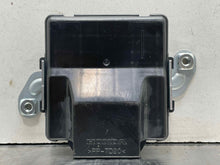 Load image into Gallery viewer, TRANSFER CASE CONTROL MODULE COMPUTER Honda CR-V 12 13 14 - NW496771
