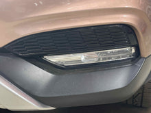 Load image into Gallery viewer, Park Lamp Light  INFINITI QX30 2017 - NW496879
