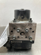 Load image into Gallery viewer, ABS PUMP MERCEDES C280 E320 1998 98 1999 99 - NW496712
