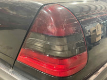 Load image into Gallery viewer, TAIL LIGHT LAMP ASSEMBLY C230 C280 C43 98 99 00 Right - NW497120

