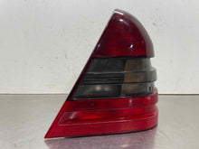 Load image into Gallery viewer, TAIL LIGHT LAMP ASSEMBLY C230 C280 C43 98 99 00 Right - NW497120
