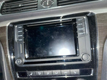 Load image into Gallery viewer, RADIO Volkswagen Jetta 2016 16 2017 17 - NW497517
