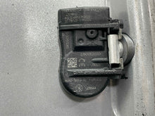 Load image into Gallery viewer, WHEEL RIM S60 XC60 11 12 13 17x7 ALLOY - NW497644
