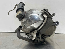 Load image into Gallery viewer, Fog Light BMW 320i 330i 325i 2002 02 2003 03 2004 04 2005 05 - NW497842
