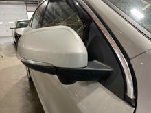 Load image into Gallery viewer, SIDE VIEW DOOR MIRROR S60 XC60 2011 11 2012 12 2013 13 Right - NW497765
