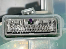 Load image into Gallery viewer, Speedometer Cluster Honda Crosstour 2012 - NW498472
