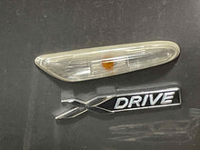 Load image into Gallery viewer, [INVENTORYCAR_YEAR_MAKE_MODEL] SIDE MARKER LAMP LIGHT Fender Mounted Left - NW498730
