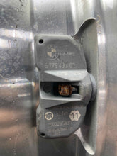 Load image into Gallery viewer, Wheel Rim  BMW Z4 2007 - NW498903
