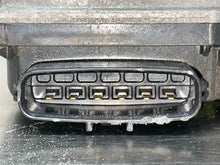Load image into Gallery viewer, Throttle Body  C-HR 2020 - NW499332
