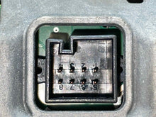 Load image into Gallery viewer, INFO-GPS SCREEN C250 C300 C350 C63 Gl350 Gl450 Gl550 GL63 AMG 12-16 - NW499164

