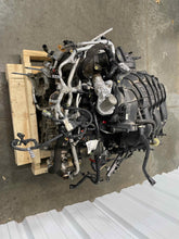 Load image into Gallery viewer, Engine Motor Chrysler Pacifica 2018 - NW500537
