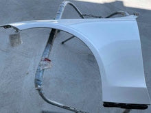 Load image into Gallery viewer, Front Fender  VOLVO S90 2017 - NW420431
