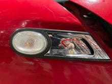 Load image into Gallery viewer, [INVENTORYCAR_YEAR_MAKE_MODEL] SIDE MARKER LAMP LIGHT Fender Mounted Right - NW500633
