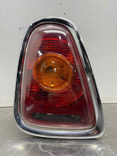 Load image into Gallery viewer, TAIL LAMP LIGHT - NW501141
