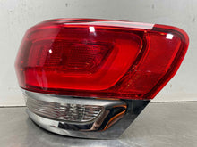 Load image into Gallery viewer, OUTER TAIL LIGHT LAMP Jeep Grand Cherokee 15 16 17 18 19 20 Right - NW501135
