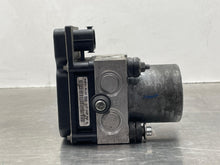 Load image into Gallery viewer, ABS PUMP Audi A4 S4 2006 06 - NW501295
