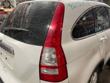 Load image into Gallery viewer, TAIL LIGHT LAMP ASSEMBLY Honda CR-V 07 08 09 10 11 Right - NW502928
