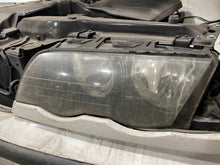 Load image into Gallery viewer, HEADLIGHT LAMP ASSEMBLY 320i 323i 323ic 323is 325ci 325i 328i 99-01 Left - NW502005
