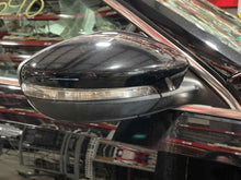 Load image into Gallery viewer, Side View Door Mirror Volkswagen Passat 2016 - NW503558
