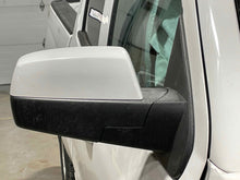 Load image into Gallery viewer, [INVENTORYCAR_YEAR_MAKE_MODEL] SIDE VIEW DOOR MIRROR Right - NW503544

