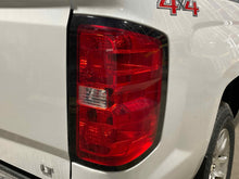 Load image into Gallery viewer, [INVENTORYCAR_YEAR_MAKE_MODEL] TAIL LIGHT LAMP ASSEMBLY Right - NW504014
