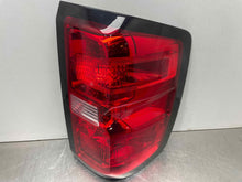 Load image into Gallery viewer, [INVENTORYCAR_YEAR_MAKE_MODEL] TAIL LIGHT LAMP ASSEMBLY Right - NW504014
