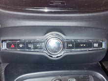 Load image into Gallery viewer, Temperature Controls Volvo XC40 2019 - NW504568

