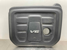 Load image into Gallery viewer, Plastic Engine Cover  GRAND CHEROKEE 2019 - NW505031
