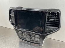 Load image into Gallery viewer, Radio  GRAND CHEROKEE 2019 - NW505271
