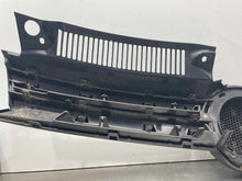 Load image into Gallery viewer, Grille Volkswagen Golf 2010 - NW505152
