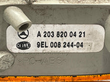 Load image into Gallery viewer, [INVENTORYCAR_YEAR_MAKE_MODEL] SIDE MARKER LAMP LIGHT Bumper Mounted Right - NW506308

