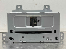 Load image into Gallery viewer, RADIO Lacrosse Regal Verano Equinox Terrain 2012 12 - NW506452

