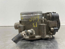 Load image into Gallery viewer, THROTTLE BODY Vw Beetle Jetta Rabbit 05 - 07 - NW507371
