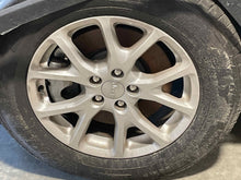 Load image into Gallery viewer, WHEEL RIM Cherokee 2014-2018 17x7 ALUM 17x7, 5 lug, 110mm - NW507998

