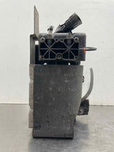 Load image into Gallery viewer, Suspension Air Compressor Pump Cadillac XTS 2014 - NW507546
