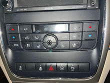 Load image into Gallery viewer, FRONT TEMPERATURE CONTROLS Jeep Grand Cherokee 11 12 13 - NW507761
