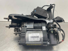 Load image into Gallery viewer, Suspension Air Compressor Pump  GRAND CHEROKEE 2012 - NW507547

