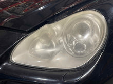 Load image into Gallery viewer, HEADLIGHT LAMP ASSEMBLY Porsche Cayenne 03 04 05 06 Left - NW509808
