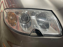 Load image into Gallery viewer, Headlight Lamp Assembly   2006 - NW509807
