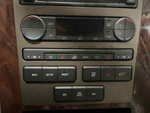 Load image into Gallery viewer, Temperature Controls Lincoln Navigator 2012 - NW510647
