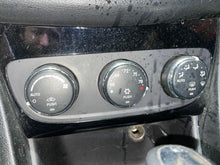 Load image into Gallery viewer, TEMPERATURE CONTROLS Sebring Avenger 200 08 09 10 11 12 13 14 - NW511427
