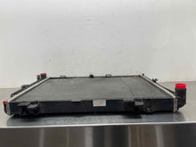 Load image into Gallery viewer, RADIATOR Mercedes E430 2000 00 2001 01 2002 02 - NW512086
