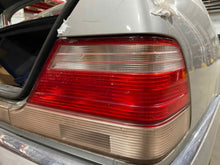 Load image into Gallery viewer, TAIL LIGHT LAMP ASSEMBLY S320 S420 S500 S500 Coupe S500SEL  97-99 Right - NW512192
