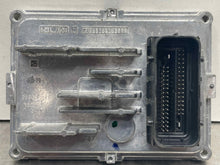 Load image into Gallery viewer, Computer GMC Yukon 2015 - NW512340
