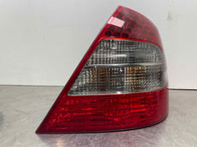 Load image into Gallery viewer, TAIL LIGHT LAMP ASSEMBLY E350 E550 E280 E300 E320 E63 07-09 Right - NW512682
