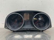 Load image into Gallery viewer, SPEEDOMETER CLUSTER Volkswagen Passat 2015 15 2016 16 2017 17 - NW513105

